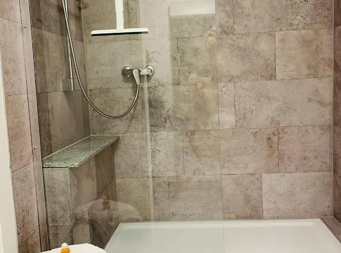 Hotel-restaurant Buger Hof بيت ضيافة 3*