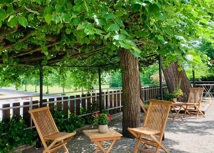 Hotel-restaurant Buger Hof بيت ضيافة 3*